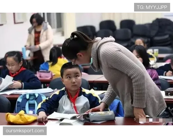 袁悦训练完直接拎着爱马仕去吃人均三千的日料 袁悦训练完直接拎着爱马仕去吃人均三千的日料